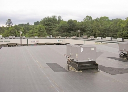 New EPDM Roof at Shopping Plaza